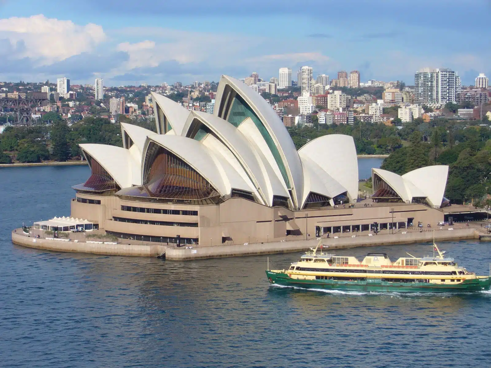Australia – Sydney (4H 3M)